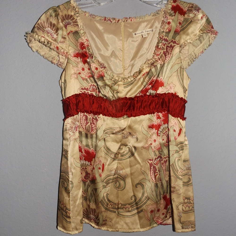 stunning silk NANETTE LEPORE top